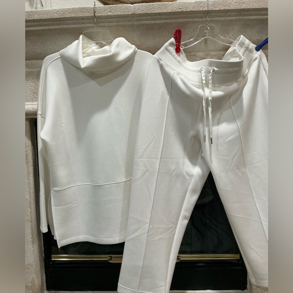 Spanx Air Essential  White Hoodie Tunic and Jogger Set New with tags